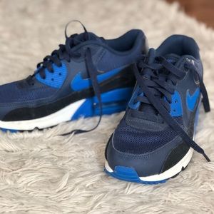 Nike air max sneakers. Never worn.